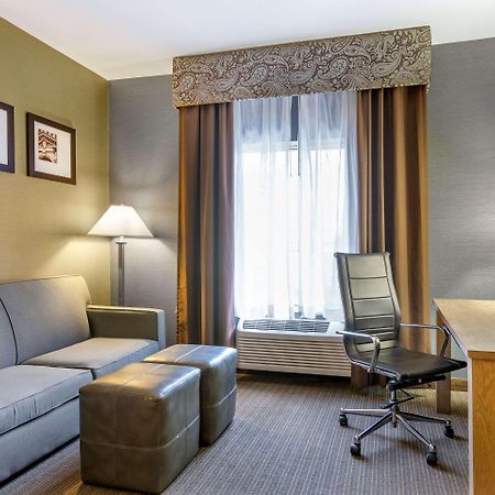 Comfort Suites Southgate-Detroit Екстер'єр фото
