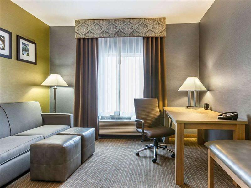 Comfort Suites Southgate-Detroit Екстер'єр фото