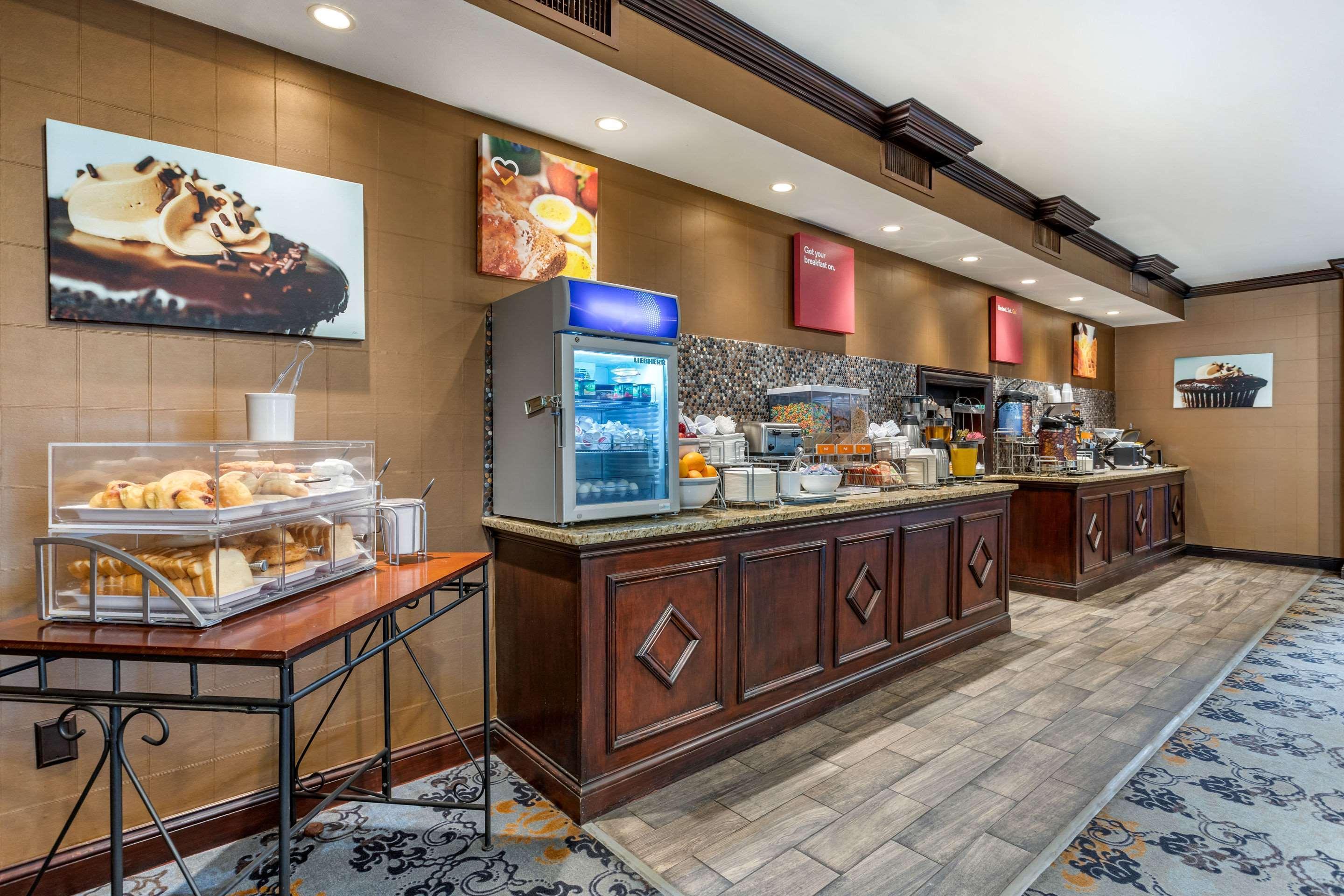 Comfort Suites Southgate-Detroit Екстер'єр фото