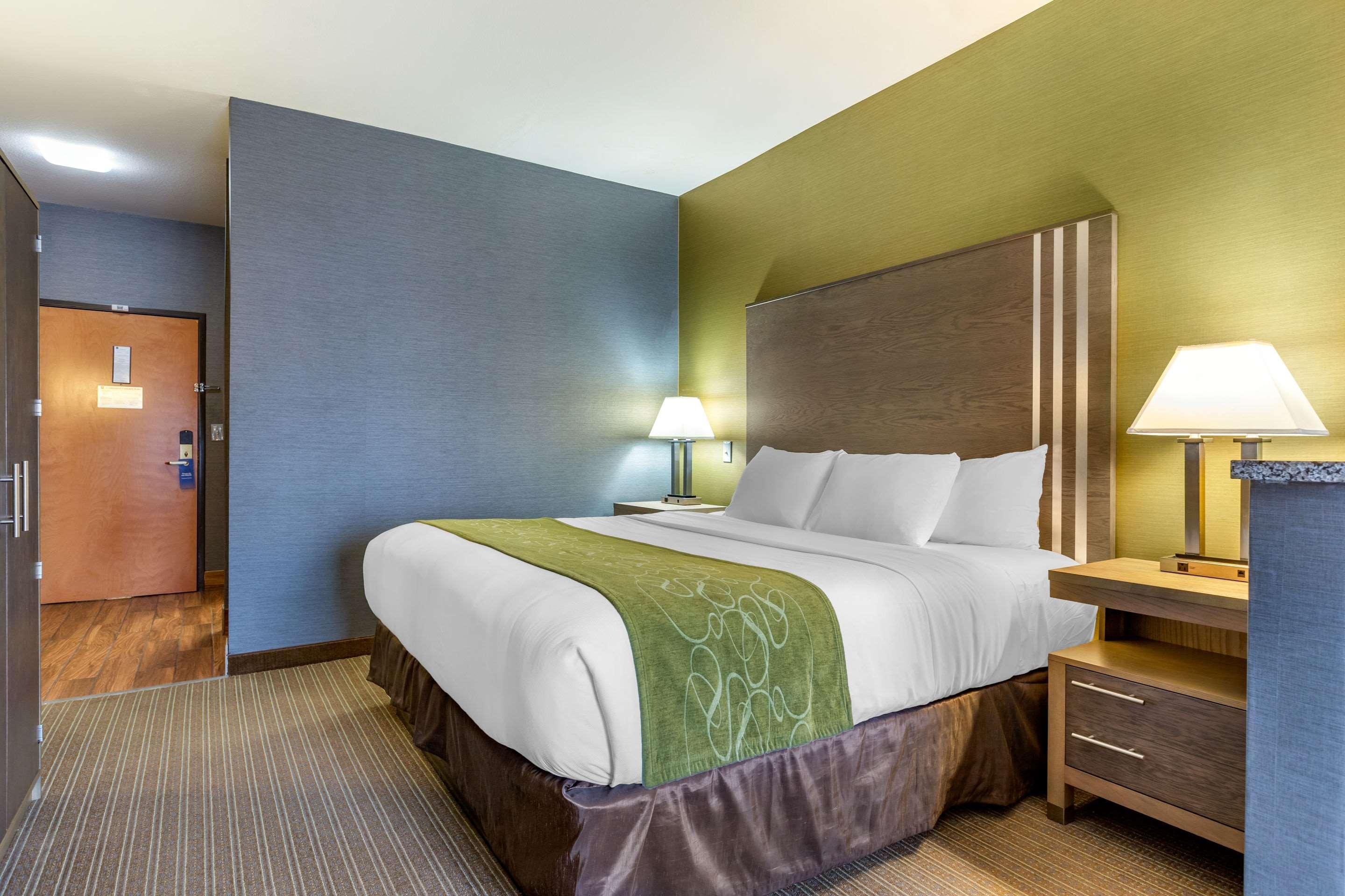 Comfort Suites Southgate-Detroit Екстер'єр фото